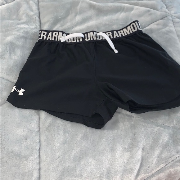 Under Armour Pants - black under armour running shorts!!